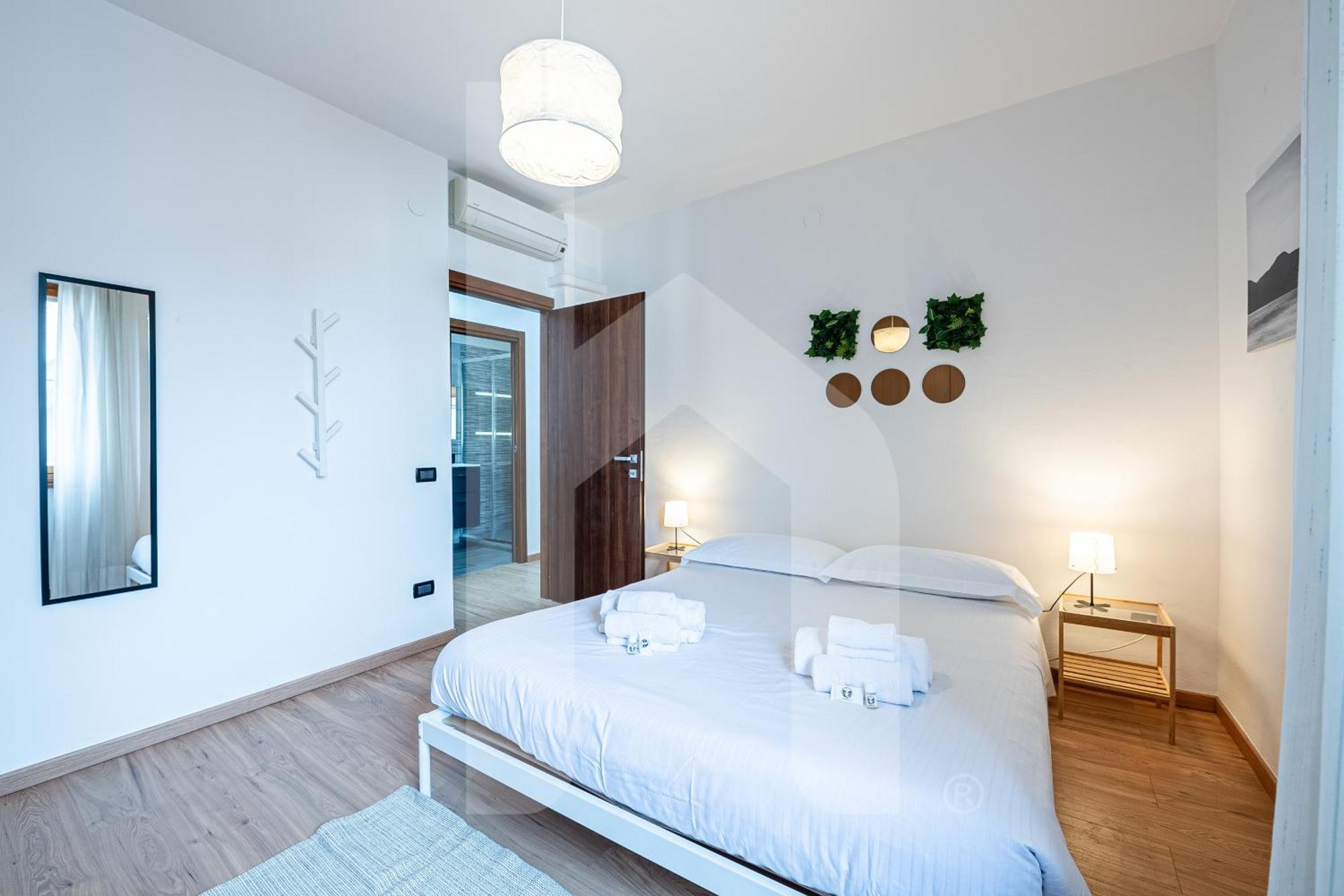 Homiday - Pisa - Elegant Apartment- 3 Camere 2 Bagni ภายนอก รูปภาพ