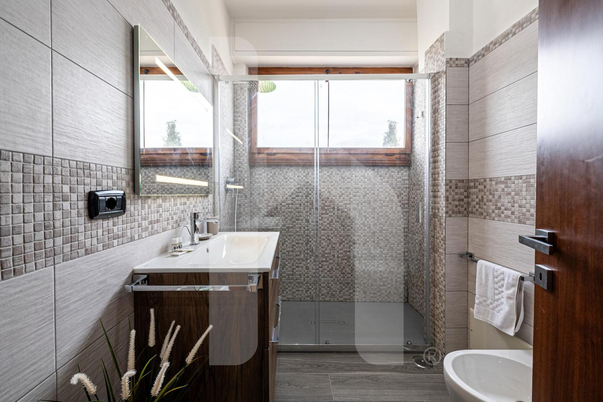 Homiday - Pisa - Elegant Apartment- 3 Camere 2 Bagni ภายนอก รูปภาพ